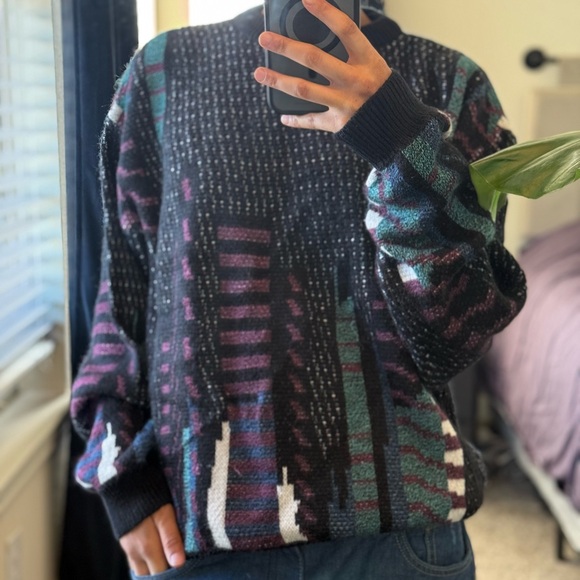 Vintage Patterned Sweater - Picture 2 of 6